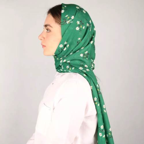 راهنمای خرید شال و روسری دخترانه و فشن